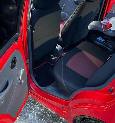 Деу Матіз 2013 у Песчанке на Automoto.ua Червоний Деу Матіз, об'ємом двигуна 0.8 л та пробігом 150 тис. км за 3200 $, фото 13 на Automoto.ua