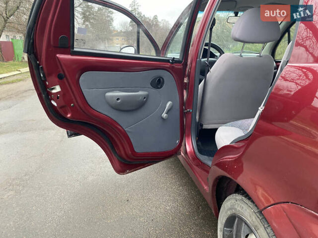 Червоний Деу Матіз, об'ємом двигуна 0.8 л та пробігом 88 тис. км за 2100 $, фото 9 на Automoto.ua