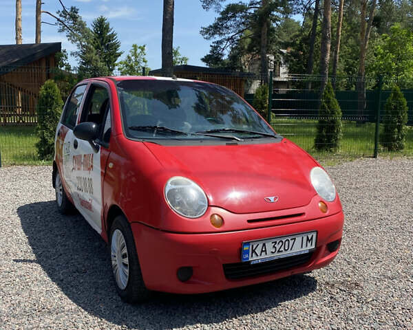 Красный Дэу Матиз, объемом двигателя 0.8 л и пробегом 157 тыс. км за 1350 $, фото 1 на Automoto.ua