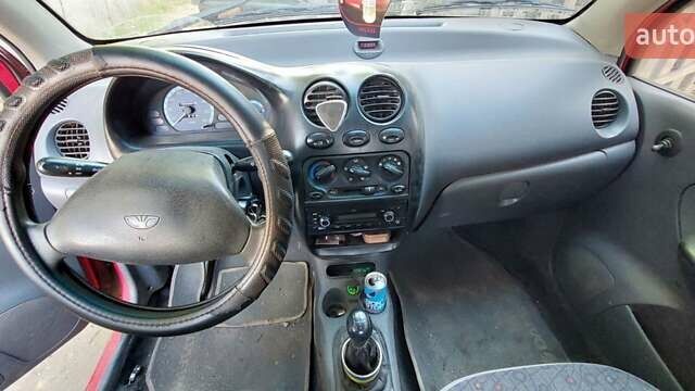 Красный Дэу Матиз, объемом двигателя 0.8 л и пробегом 190 тыс. км за 1800 $, фото 16 на Automoto.ua