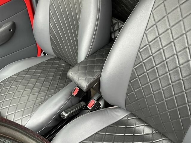 Красный Дэу Матиз, объемом двигателя 0.8 л и пробегом 46 тыс. км за 3309 $, фото 4 на Automoto.ua