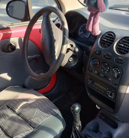 Красный Дэу Матиз, объемом двигателя 0.8 л и пробегом 132 тыс. км за 2700 $, фото 4 на Automoto.ua