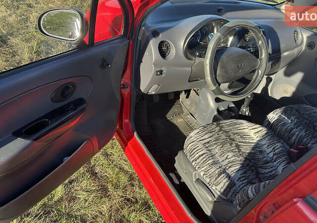 Червоний Деу Матіз, об'ємом двигуна 0.8 л та пробігом 74 тис. км за 3300 $, фото 5 на Automoto.ua