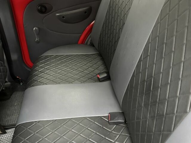 Красный Дэу Матиз, объемом двигателя 0.8 л и пробегом 46 тыс. км за 3309 $, фото 3 на Automoto.ua