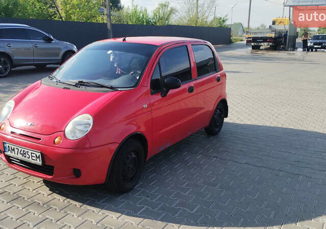 Красный Дэу Матиз, объемом двигателя 0.8 л и пробегом 132 тыс. км за 2700 $, фото 1 на Automoto.ua