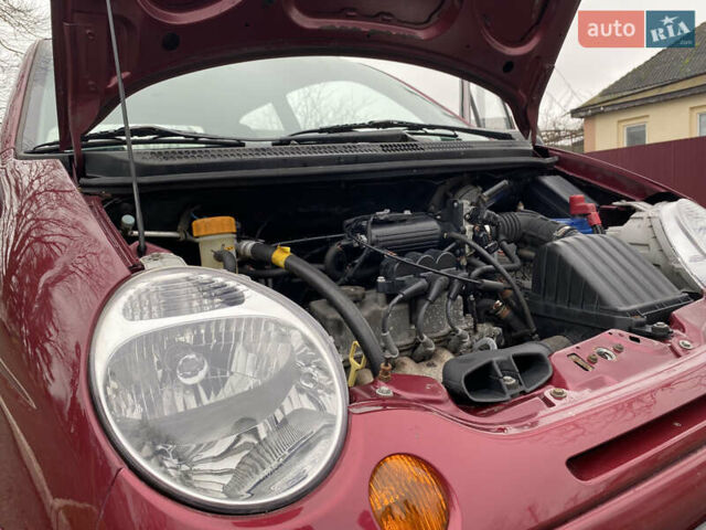 Червоний Деу Матіз, об'ємом двигуна 0.8 л та пробігом 88 тис. км за 2100 $, фото 7 на Automoto.ua