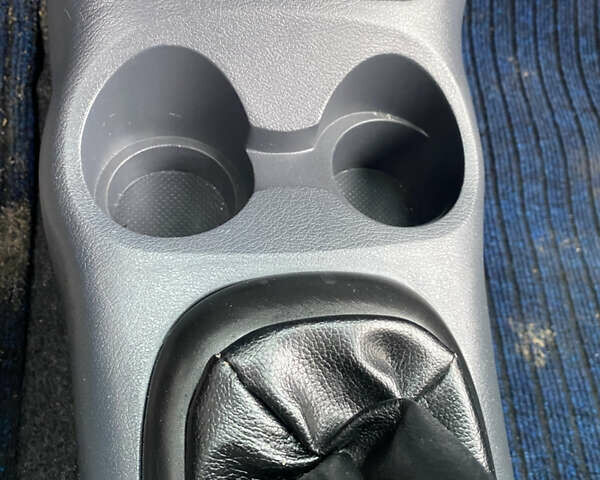 Червоний Деу Матіз, об'ємом двигуна 0.8 л та пробігом 88 тис. км за 2100 $, фото 16 на Automoto.ua