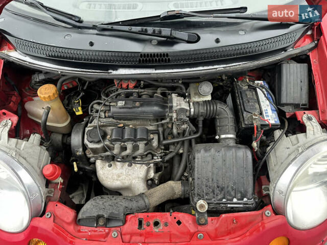Красный Дэу Матиз, объемом двигателя 0.8 л и пробегом 160 тыс. км за 2100 $, фото 11 на Automoto.ua