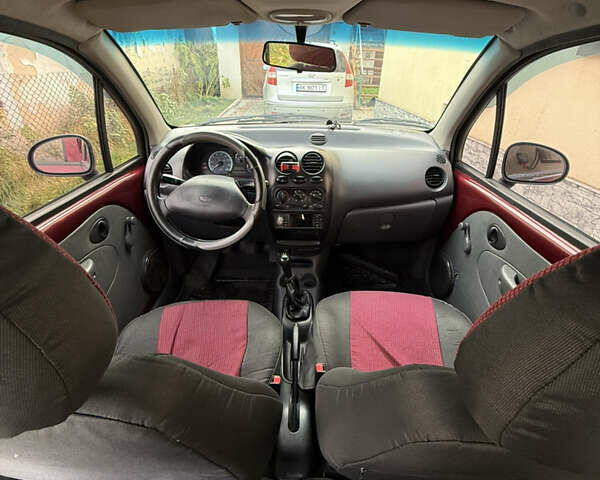 Червоний Деу Матіз, об'ємом двигуна 0.8 л та пробігом 107 тис. км за 2000 $, фото 20 на Automoto.ua