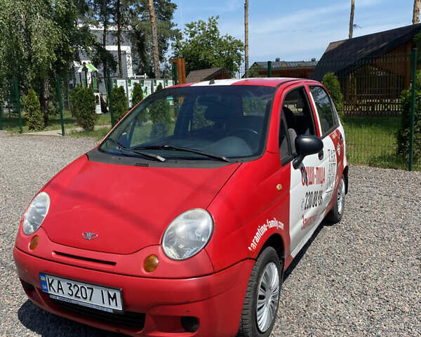Красный Дэу Матиз, объемом двигателя 0.8 л и пробегом 157 тыс. км за 1350 $, фото 3 на Automoto.ua