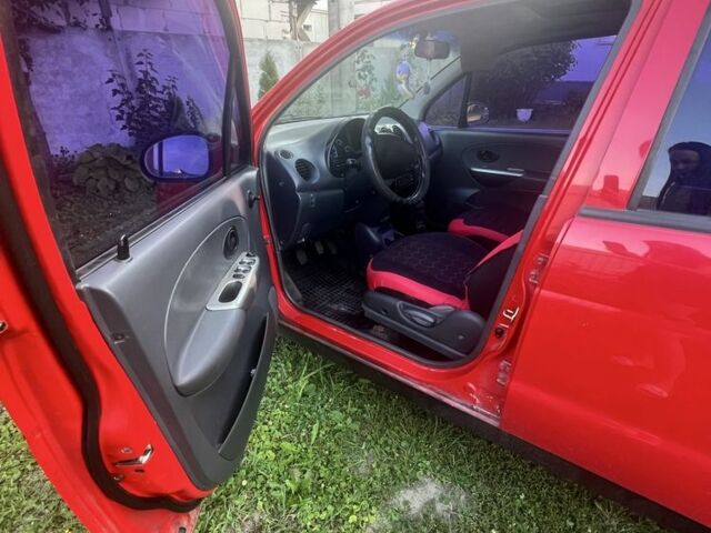 Красный Дэу Матиз, объемом двигателя 0.8 л и пробегом 139 тыс. км за 1550 $, фото 4 на Automoto.ua