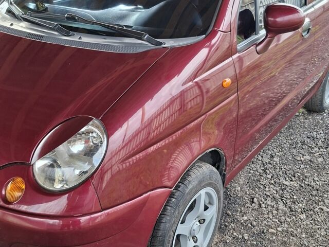 Червоний Деу Матіз, об'ємом двигуна 0.8 л та пробігом 111 тис. км за 3472 $, фото 3 на Automoto.ua