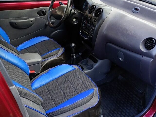 Красный Дэу Матиз, объемом двигателя 8 л и пробегом 60 тыс. км за 2500 $, фото 2 на Automoto.ua