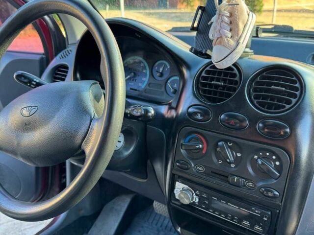 Красный Дэу Матиз, объемом двигателя 0.8 л и пробегом 140 тыс. км за 2800 $, фото 5 на Automoto.ua