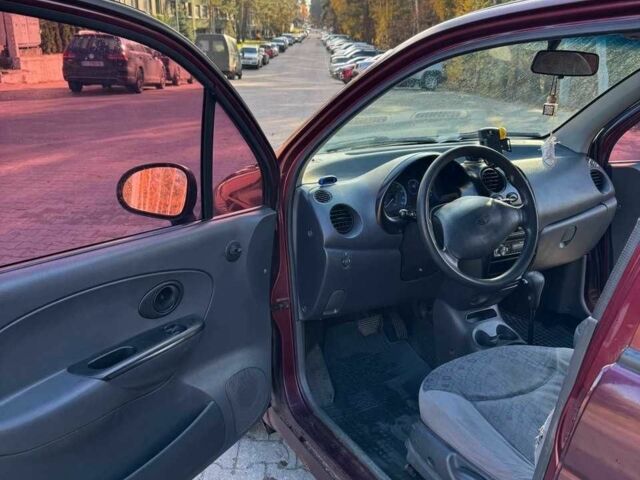 Красный Дэу Матиз, объемом двигателя 0.8 л и пробегом 140 тыс. км за 2800 $, фото 2 на Automoto.ua