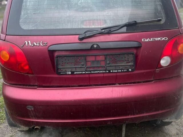 Красный Дэу Матиз, объемом двигателя 0.8 л и пробегом 100 тыс. км за 1000 $, фото 1 на Automoto.ua