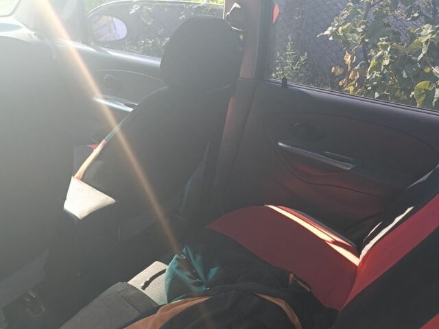 Деу Матіз 2008 у Коростене на Automoto.ua Червоний Деу Матіз, об'ємом двигуна 1 л та пробігом 200 тис. км за 1300 $, фото 7 на Automoto.ua