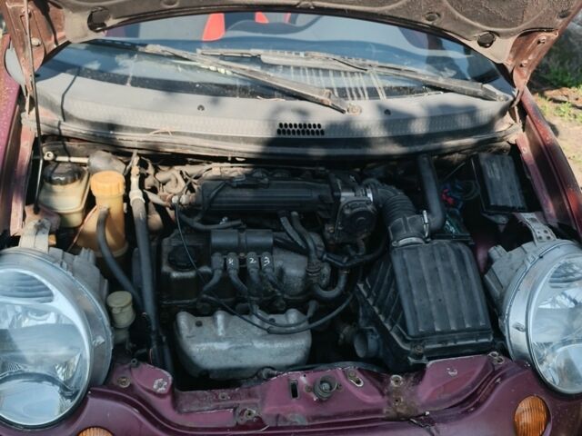 Деу Матіз 2008 у Коростене на Automoto.ua Червоний Деу Матіз, об'ємом двигуна 1 л та пробігом 200 тис. км за 1300 $, фото 1 на Automoto.ua