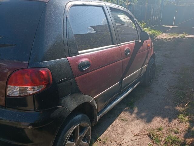 Деу Матіз 2008 у Коростене на Automoto.ua Червоний Деу Матіз, об'ємом двигуна 1 л та пробігом 200 тис. км за 1300 $, фото 5 на Automoto.ua