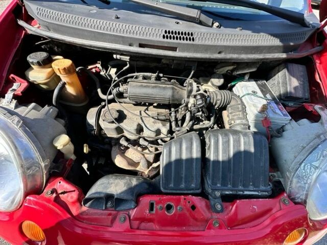 Красный Дэу Матиз, объемом двигателя 0.8 л и пробегом 100 тыс. км за 3000 $, фото 12 на Automoto.ua