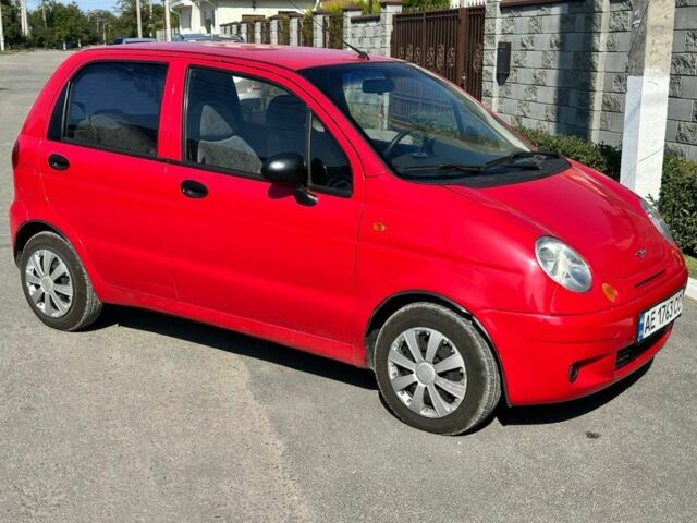 Красный Дэу Матиз, объемом двигателя 0.8 л и пробегом 100 тыс. км за 3000 $, фото 6 на Automoto.ua