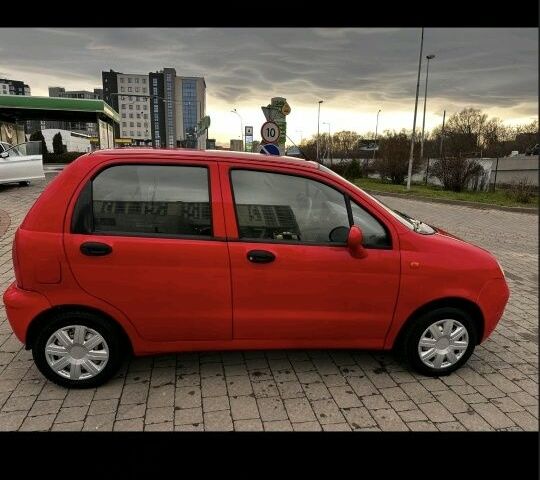 Красный Дэу Матиз, объемом двигателя 1.1 л и пробегом 90 тыс. км за 1950 $, фото 2 на Automoto.ua