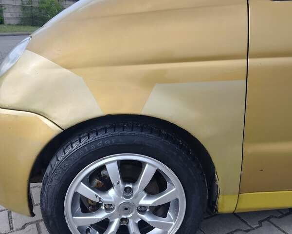 Желтый Дэу Матиз, объемом двигателя 0.8 л и пробегом 165 тыс. км за 1400 $, фото 5 на Automoto.ua