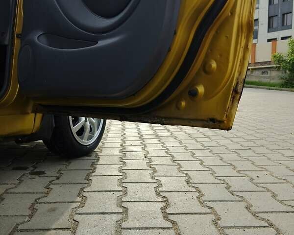 Желтый Дэу Матиз, объемом двигателя 0.8 л и пробегом 165 тыс. км за 1400 $, фото 12 на Automoto.ua