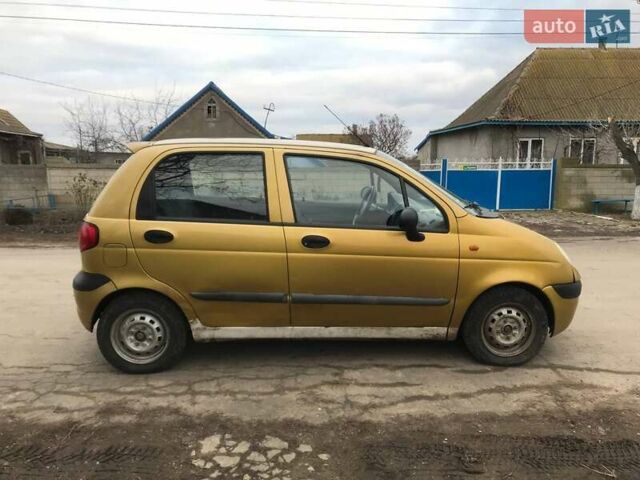 Желтый Дэу Матиз, объемом двигателя 1 л и пробегом 213 тыс. км за 1500 $, фото 7 на Automoto.ua