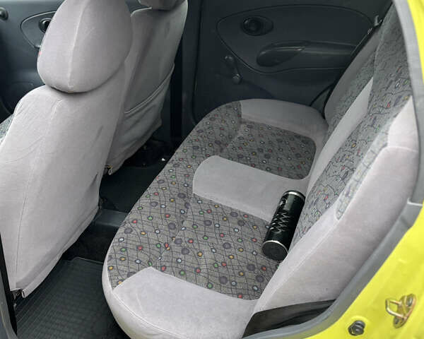 Жовтий Деу Матіз, об'ємом двигуна 0.77 л та пробігом 186 тис. км за 2400 $, фото 12 на Automoto.ua