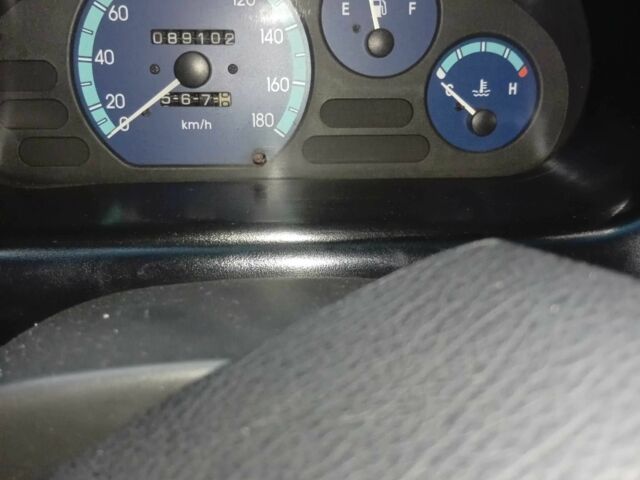 Жовтий Деу Матіз, об'ємом двигуна 0.8 л та пробігом 89 тис. км за 3200 $, фото 9 на Automoto.ua