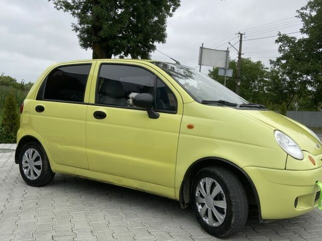 Жовтий Деу Матіз, об'ємом двигуна 0.8 л та пробігом 106 тис. км за 1600 $, фото 4 на Automoto.ua