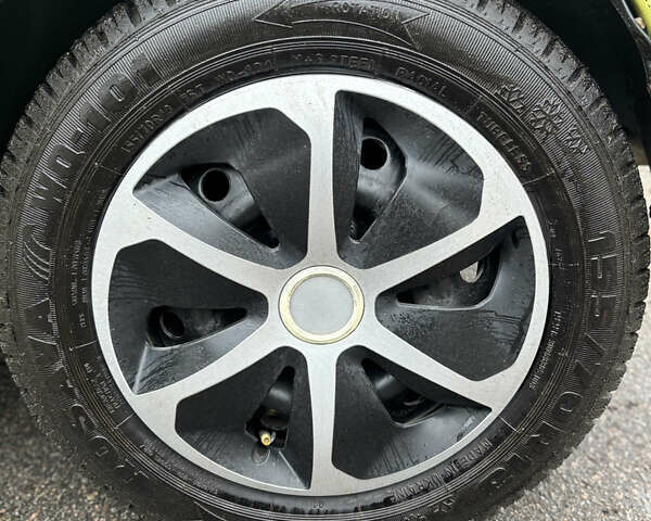 Жовтий Деу Матіз, об'ємом двигуна 0.77 л та пробігом 186 тис. км за 2400 $, фото 20 на Automoto.ua