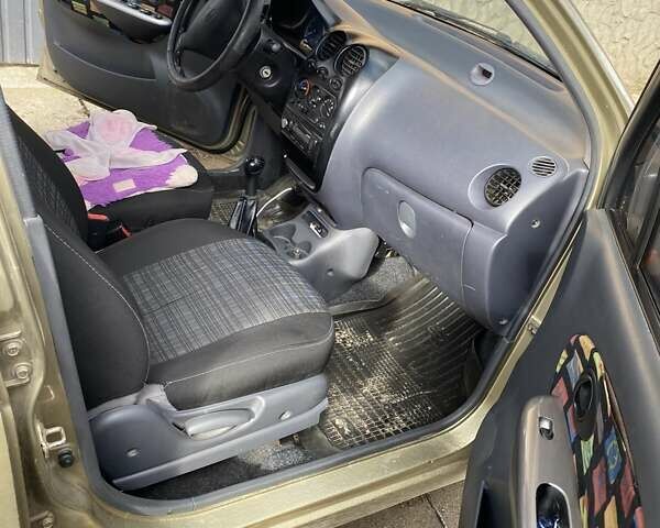 Жовтий Деу Матіз, об'ємом двигуна 1 л та пробігом 160 тис. км за 1900 $, фото 7 на Automoto.ua