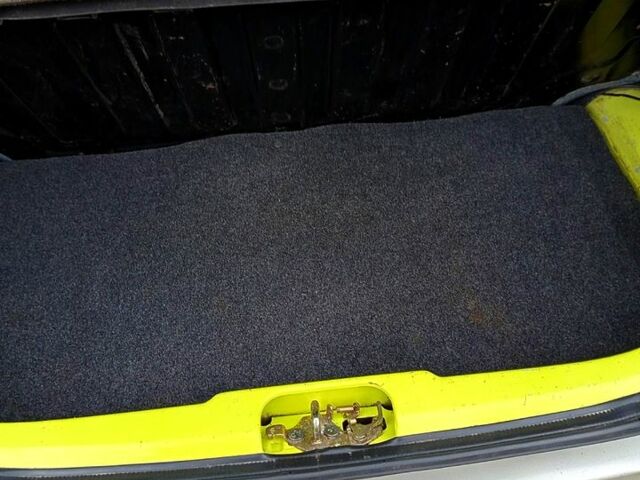 Желтый Дэу Матиз, объемом двигателя 0.8 л и пробегом 80 тыс. км за 2400 $, фото 5 на Automoto.ua