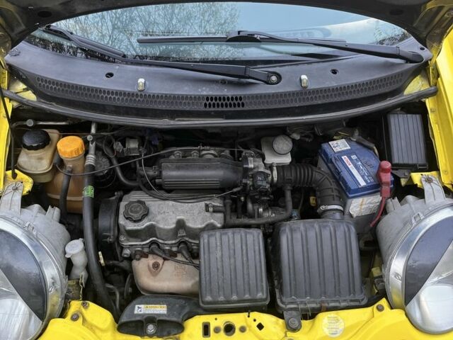 Жовтий Деу Матіз, об'ємом двигуна 0.8 л та пробігом 174 тис. км за 2600 $, фото 3 на Automoto.ua