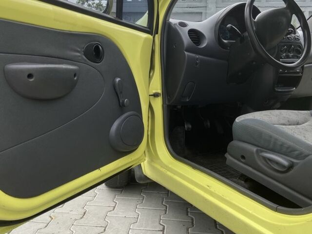 Жовтий Деу Матіз, об'ємом двигуна 0.8 л та пробігом 106 тис. км за 1600 $, фото 17 на Automoto.ua