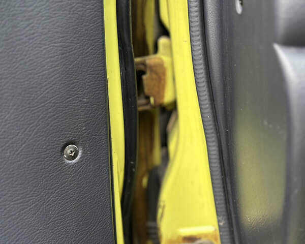 Жовтий Деу Матіз, об'ємом двигуна 0.77 л та пробігом 186 тис. км за 2400 $, фото 19 на Automoto.ua