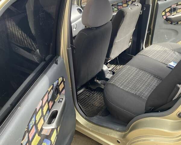 Жовтий Деу Матіз, об'ємом двигуна 1 л та пробігом 160 тис. км за 1900 $, фото 2 на Automoto.ua