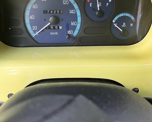Жовтий Деу Матіз, об'ємом двигуна 0.8 л та пробігом 174 тис. км за 2600 $, фото 1 на Automoto.ua