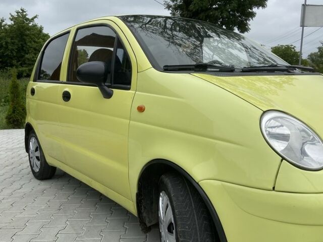 Жовтий Деу Матіз, об'ємом двигуна 0.8 л та пробігом 106 тис. км за 1600 $, фото 11 на Automoto.ua