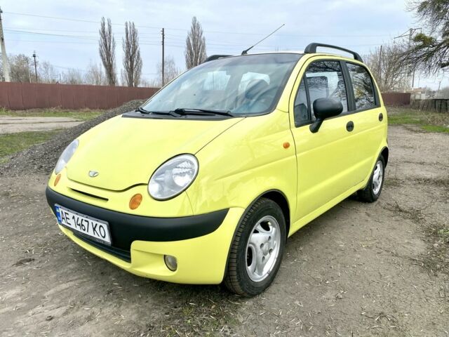 Желтый Дэу Матиз, объемом двигателя 0.8 л и пробегом 100 тыс. км за 3300 $, фото 2 на Automoto.ua