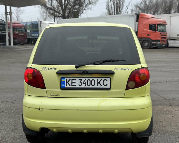 Жовтий Деу Матіз, об'ємом двигуна 0.77 л та пробігом 186 тис. км за 2400 $, фото 4 на Automoto.ua