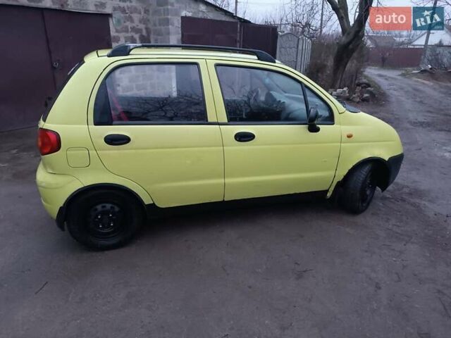 Жовтий Деу Матіз, об'ємом двигуна 0.8 л та пробігом 143 тис. км за 2300 $, фото 2 на Automoto.ua