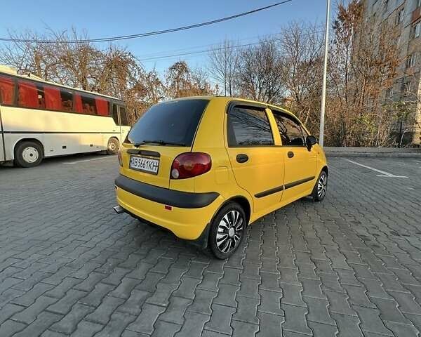 Желтый Дэу Матиз, объемом двигателя 0.8 л и пробегом 90 тыс. км за 2599 $, фото 4 на Automoto.ua