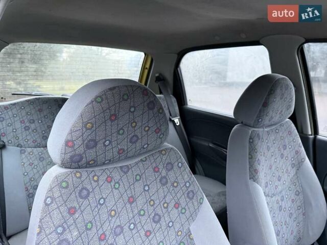 Желтый Дэу Матиз, объемом двигателя 0.8 л и пробегом 115 тыс. км за 1950 $, фото 27 на Automoto.ua