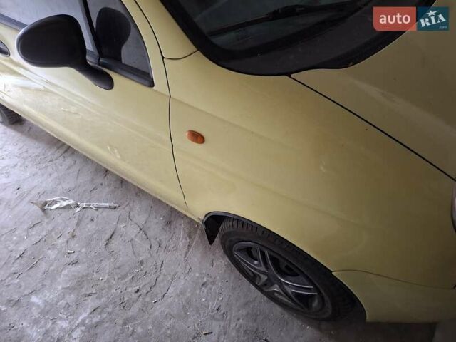 Жовтий Деу Матіз, об'ємом двигуна 0.8 л та пробігом 90 тис. км за 3200 $, фото 3 на Automoto.ua