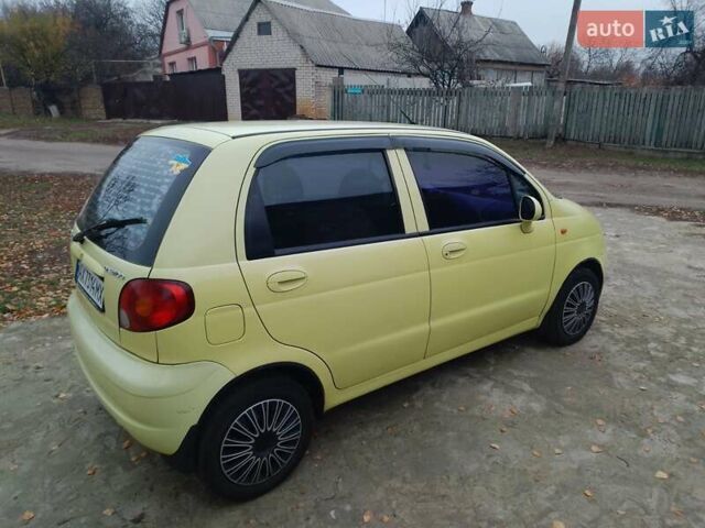 Желтый Дэу Матиз, объемом двигателя 0.8 л и пробегом 103 тыс. км за 2700 $, фото 8 на Automoto.ua