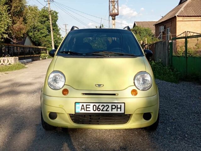 Желтый Дэу Матиз, объемом двигателя 0.8 л и пробегом 125 тыс. км за 3300 $, фото 1 на Automoto.ua