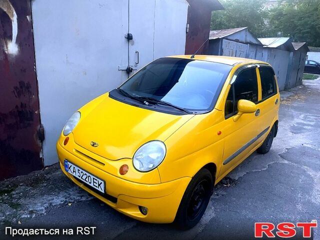 Желтый Дэу Матиз, объемом двигателя 0.8 л и пробегом 215 тыс. км за 1700 $, фото 1 на Automoto.ua